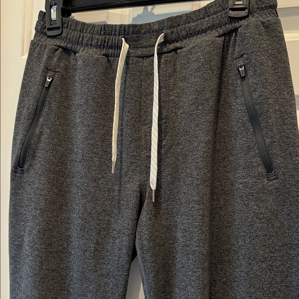 Vuori men’s Ponto Performance Jogger charcoal grey size medium - Picture 4 of 8